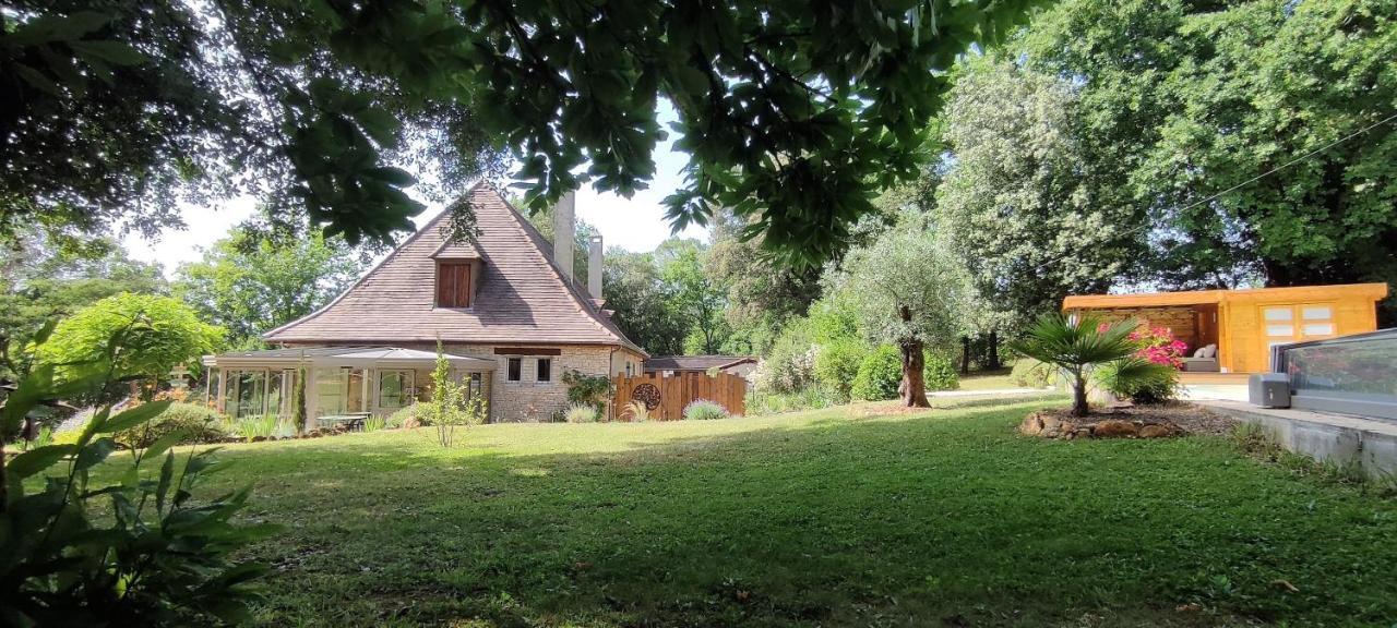 Aux Couleurs D'Esteil Sainte-Nathalène Exterior foto